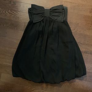 COPY - URBAN OUTFITTERS strapless bow bubble hem dress